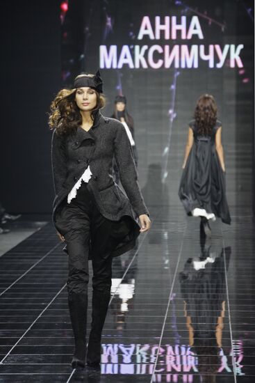 Designer Anna Maksimchuk fashion show