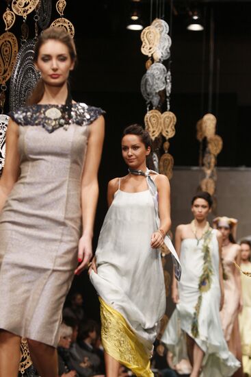 RFW. GULI runway fashion show