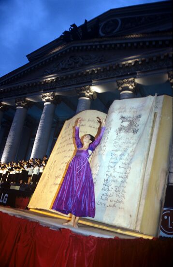 Scene from "Fallen Angel" performance