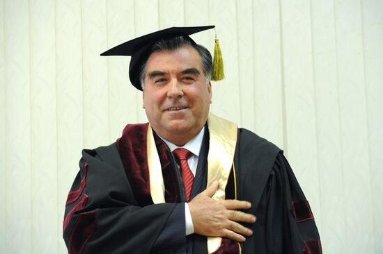 Emomali Rahmon visits Institute of Oriental Studies in Moscow