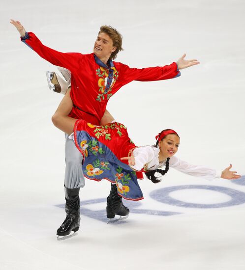 Yekaterina Ryazanova, Ilya Tkachenko perform original dance