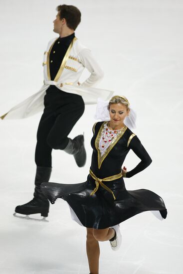 Anastasia Platonova, Alexander Grachev perform original dance
