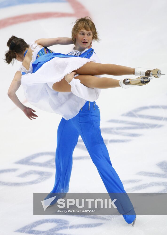 Lucie Myslivečková, Matěj Novák perform their original dance