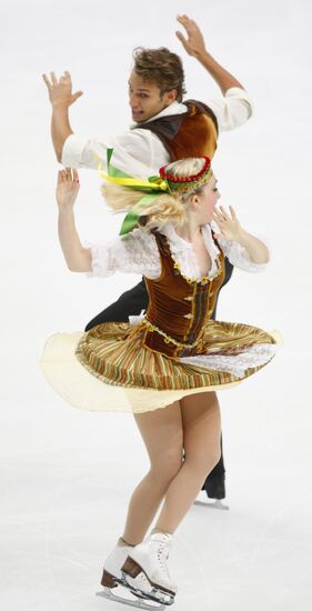 Katherine Copely, Deividas Stagniūnas perform original dance