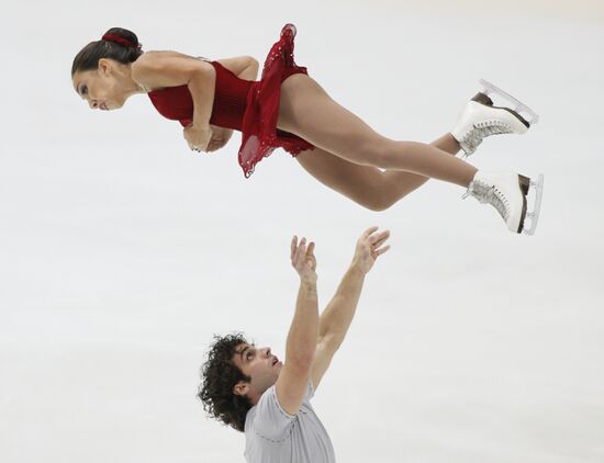 Keauna McLaughlin, Rockne Brubaker perform their short program