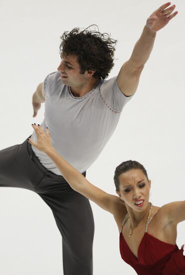 Keauna McLaughlin, Rockne Brubaker perform their short program