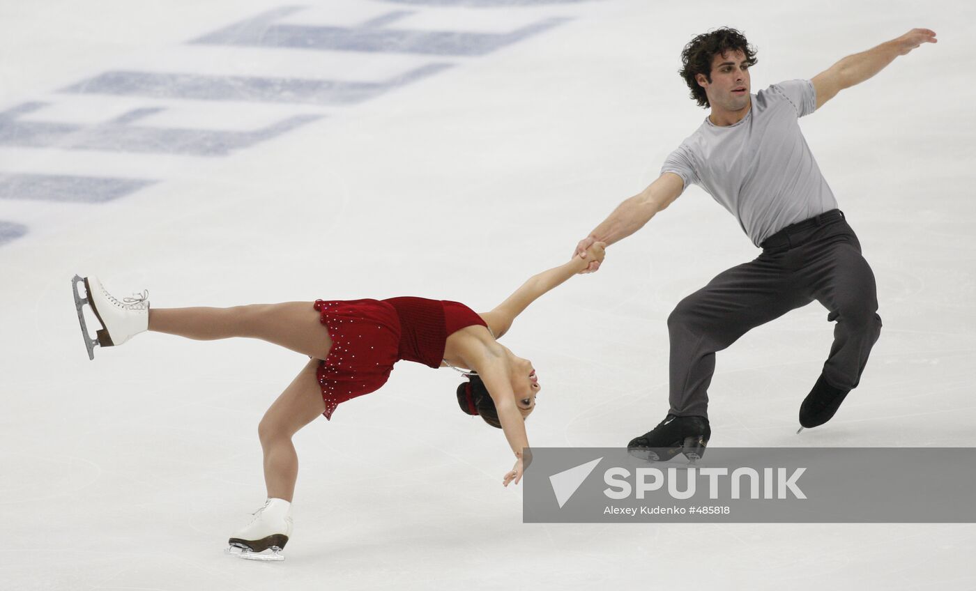 Keauna McLaughlin, Rockne Brubaker perform their short program