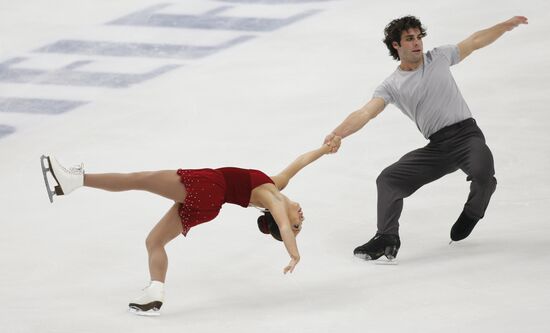 Keauna McLaughlin, Rockne Brubaker perform their short program