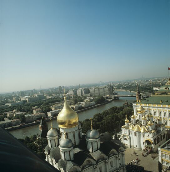 Domes of Archangel Cathedral and Annunciation Cathedral