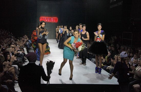 Antonina Shapovalova fashion show