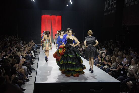 Antonina Shapovalova fashion show