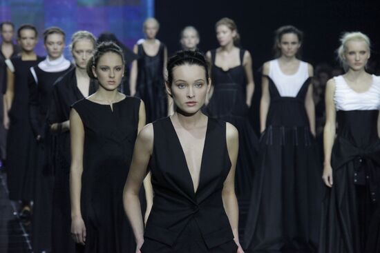 Viktoria Andreyanova fashion show