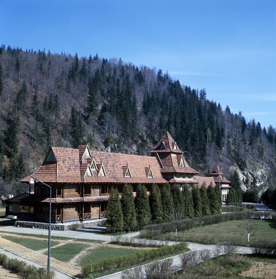 Hutsulshchina tourist camp