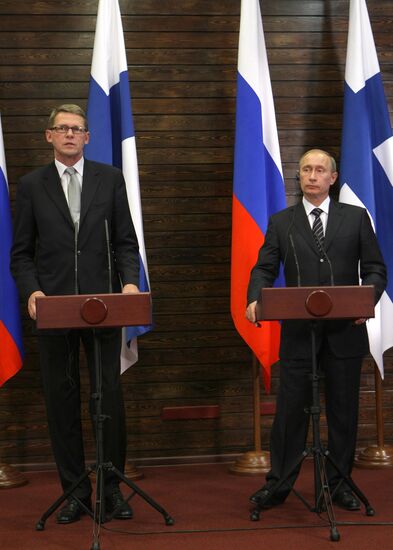 Russian, Finnish PMs hold joint news conference