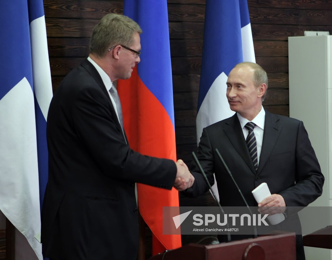 Russian, Finnish PMs hold joint news conference