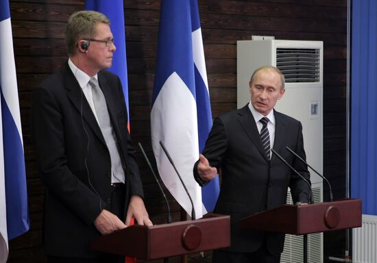 Russian, Finnish PMs hold joint news conference