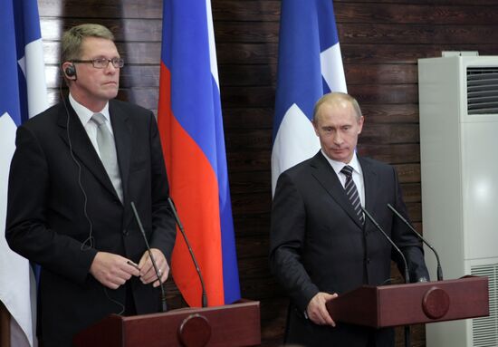Russian, Finnish PMs hold joint news conference