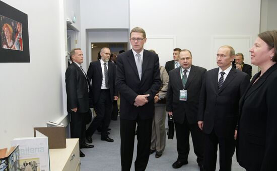 Russian, Finnish PMs attend House of Finland opening ceremony
