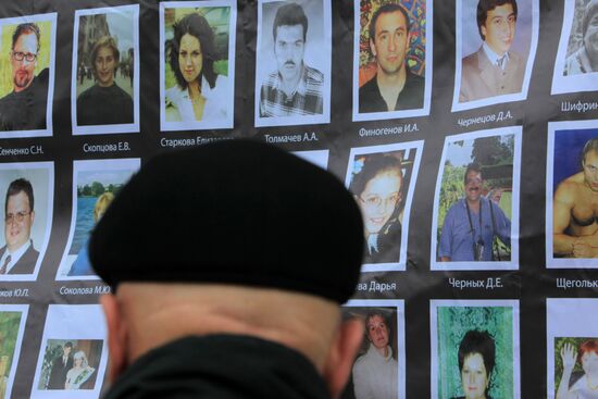 Remember victims of 2002 Moscow theater hostage crisis