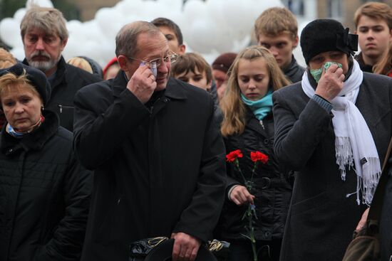 Remembering victims of 2002 Moscow theater hostage crisis