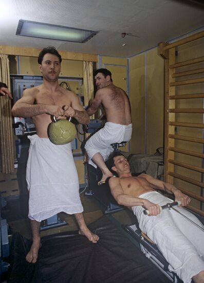 Missile submarine crew