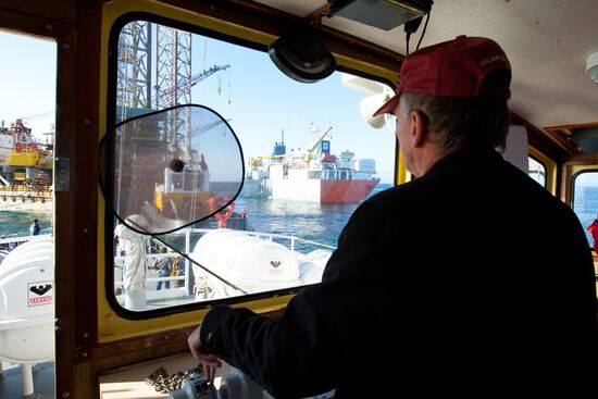 SEFDR loaded on Transshelf semi-submersible