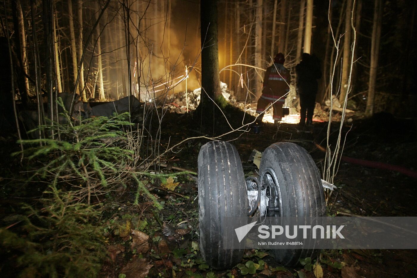 S-Air passenger aircraft crashes outside Minsk