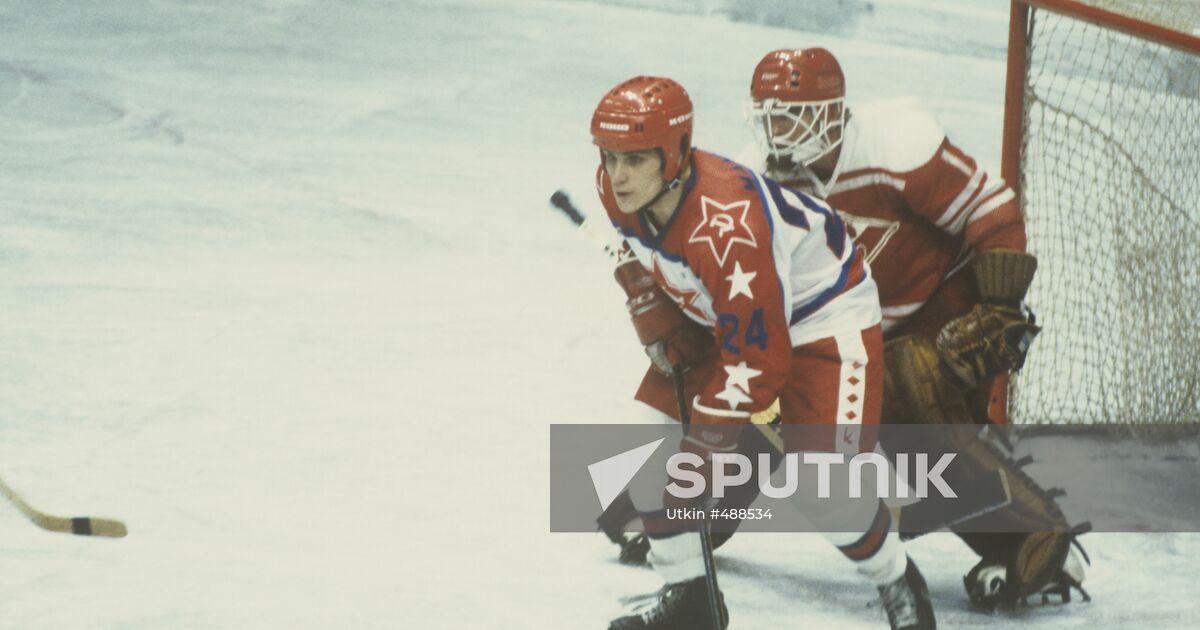 Russian Ice hockey players editorial image. Image of cheering - 51238645