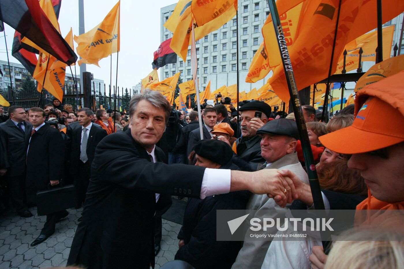 Ukrainian President Viktor Yushchenko files to run for new term