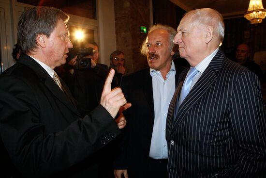 Mark Zakharov, Shod Muladzhanov and Sergei Khudyakov