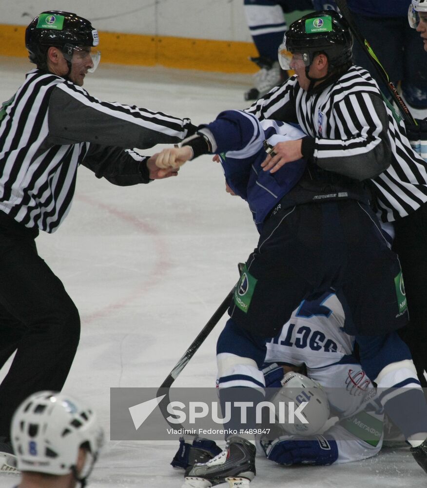 Continental Hockey League: Dynamo Moscow vs. Dynamo Minsk