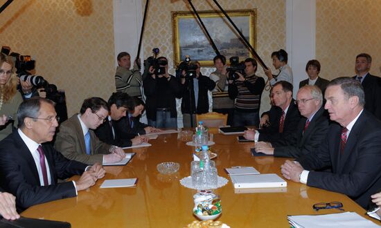 Sergei Lavrov meets with James Jones