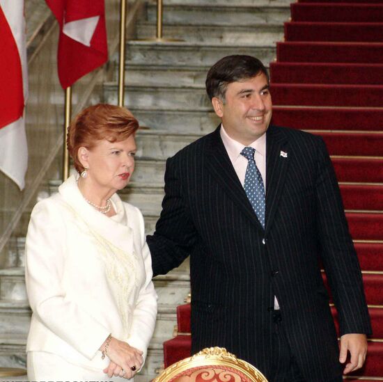 Latvia's President Vaira Vike-Freiberga visits Georgia