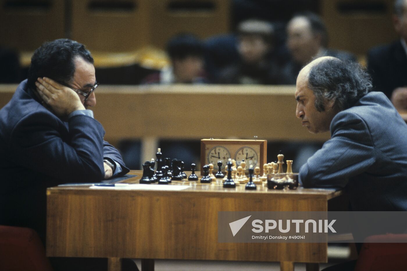 Grand Masters Tigran Petrosyan and Mikhail Tal