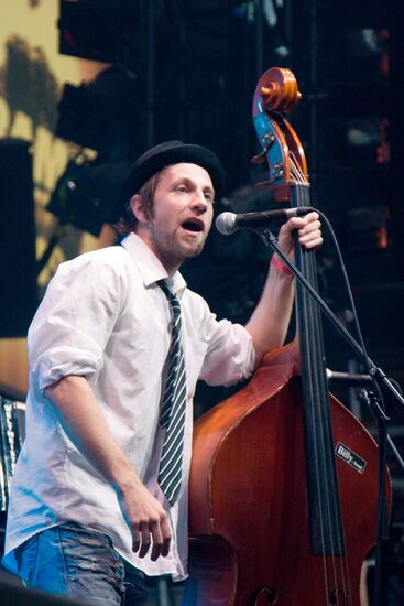 Billy's Band performing at RAMP-2009 music awards