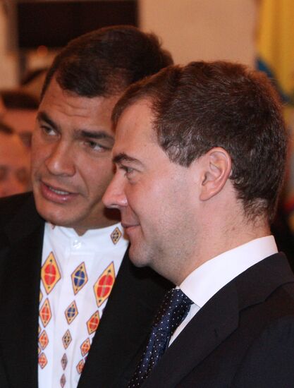 Russian, Ecuadorian presidents meet for talks