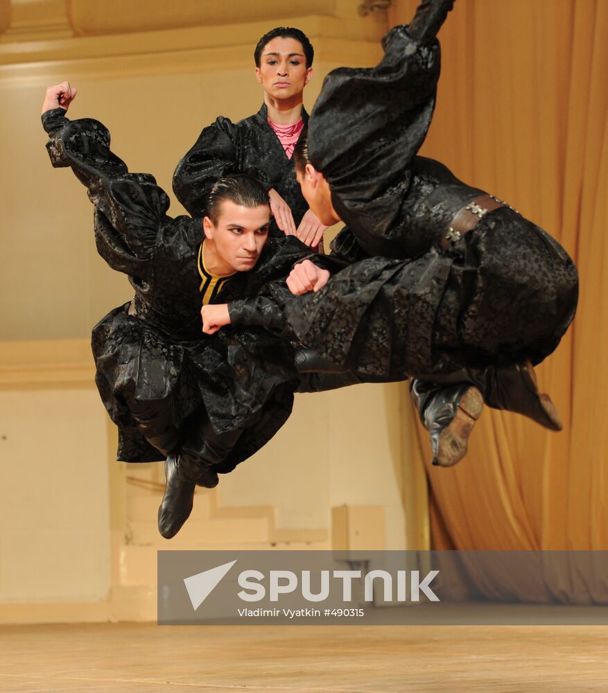 Kalmyk dance. Igor Moiseyev Folk Dance Company