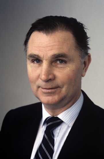 Viktor Tikhonov