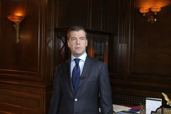Dmitry Medvedev posting new video-blog entry