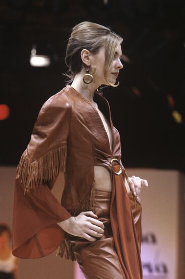 Natalya Naftaliyeva fashion show