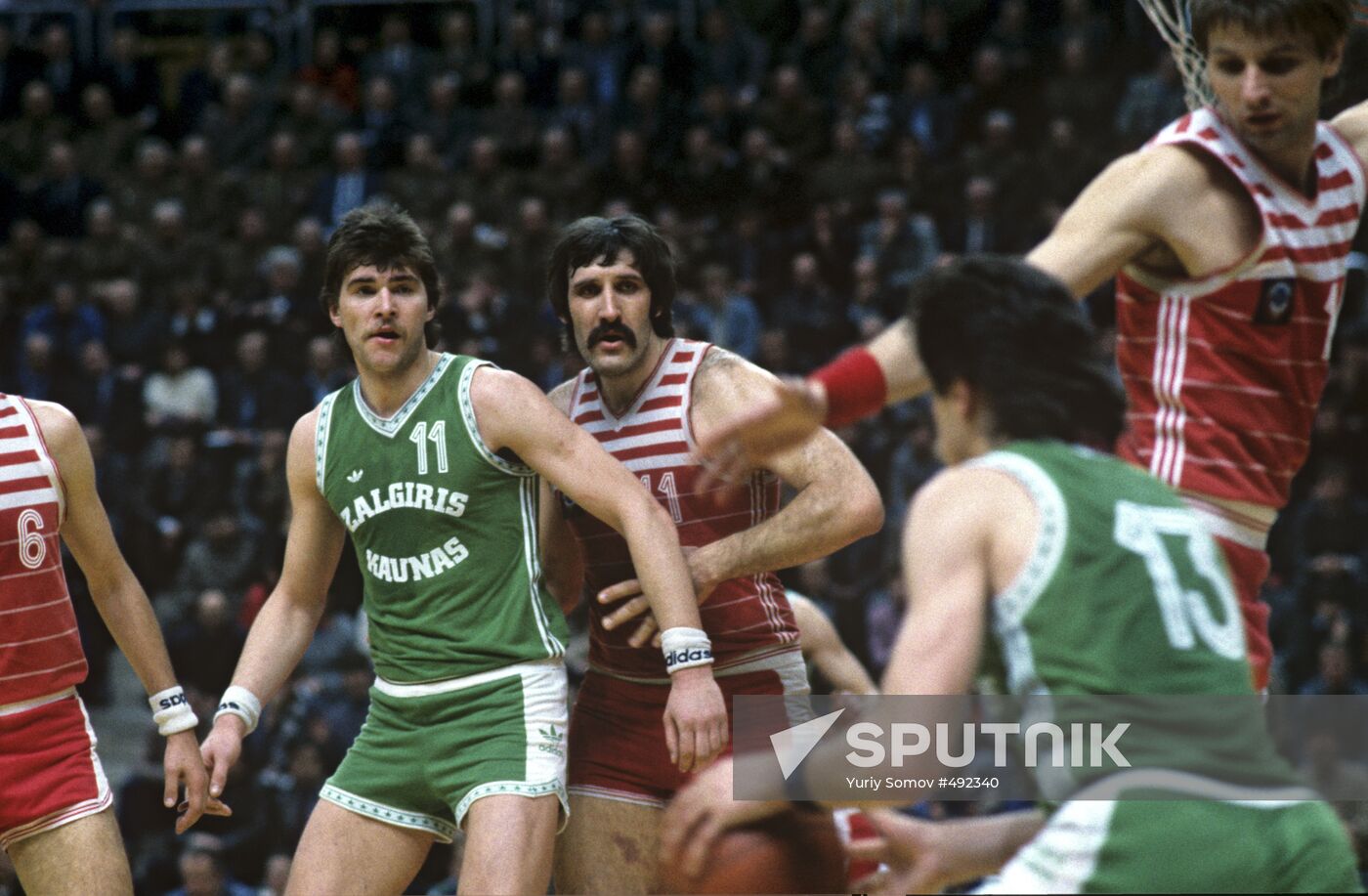 Arvydas Sabonis (Zalgiris), Vladimir Tkachenko (CSKA)