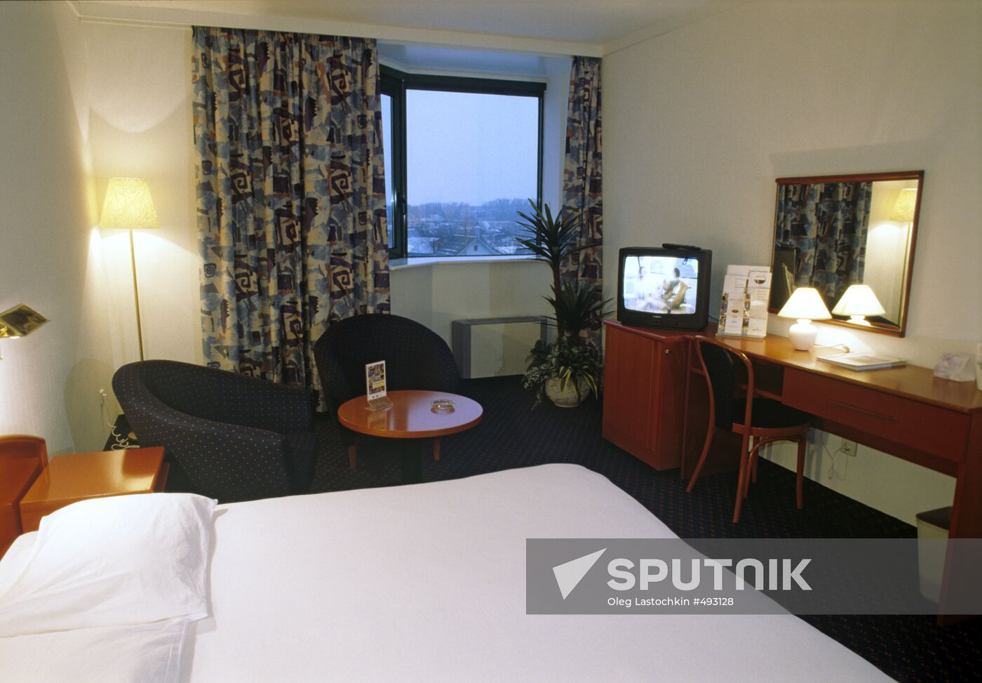 Suite in Holiday Inn Hotel