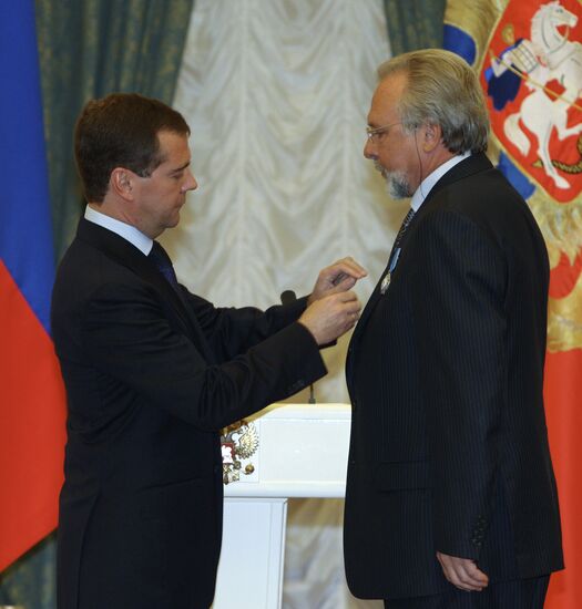 Dmitry Medvedev presenting state awards
