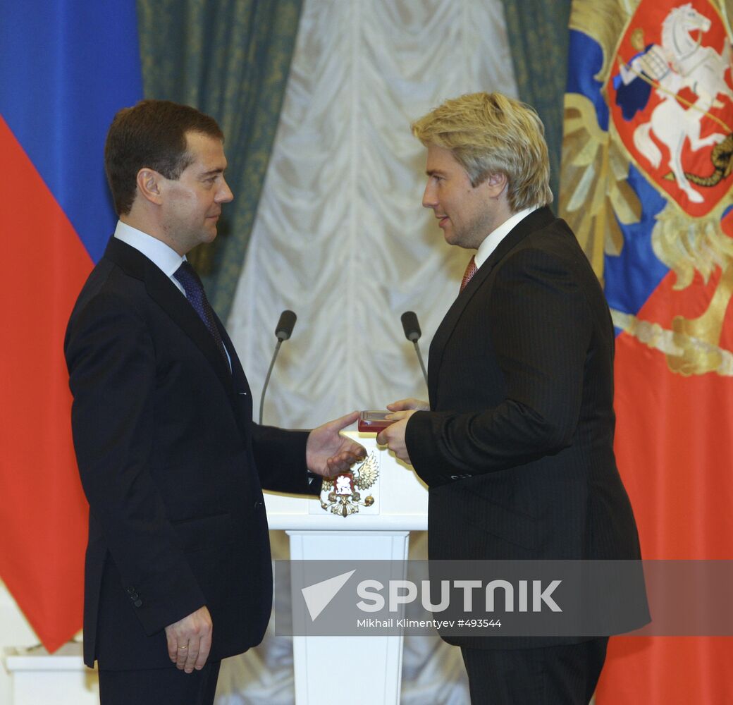 Dmitry Medvedev presenting state awards