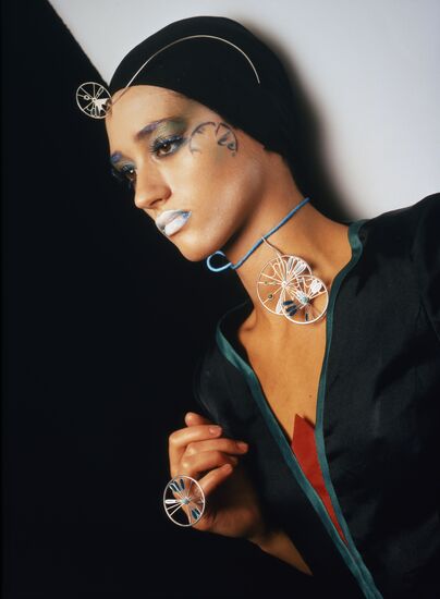 Modern make-up