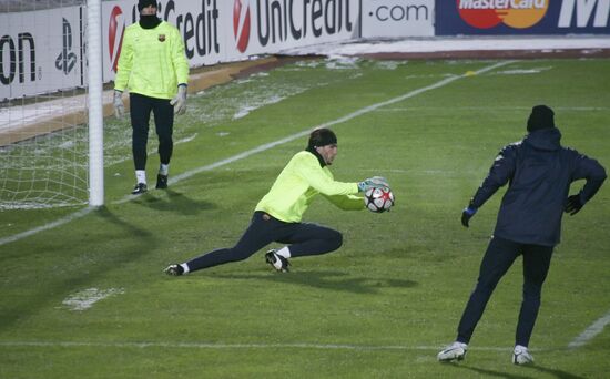 FC Barcelona holds open training session in Kazan