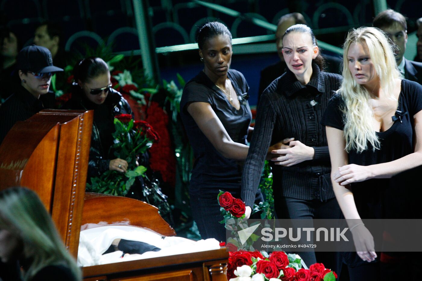 Shabtai von Kalmanovich funeral ceremony in Vidnoye