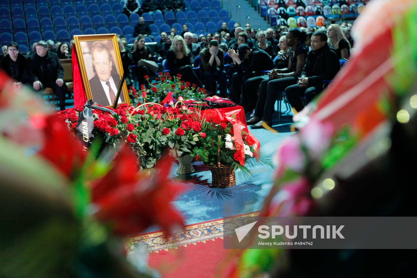 Shabtai von Kalmanovich funeral ceremony in Vidnoye