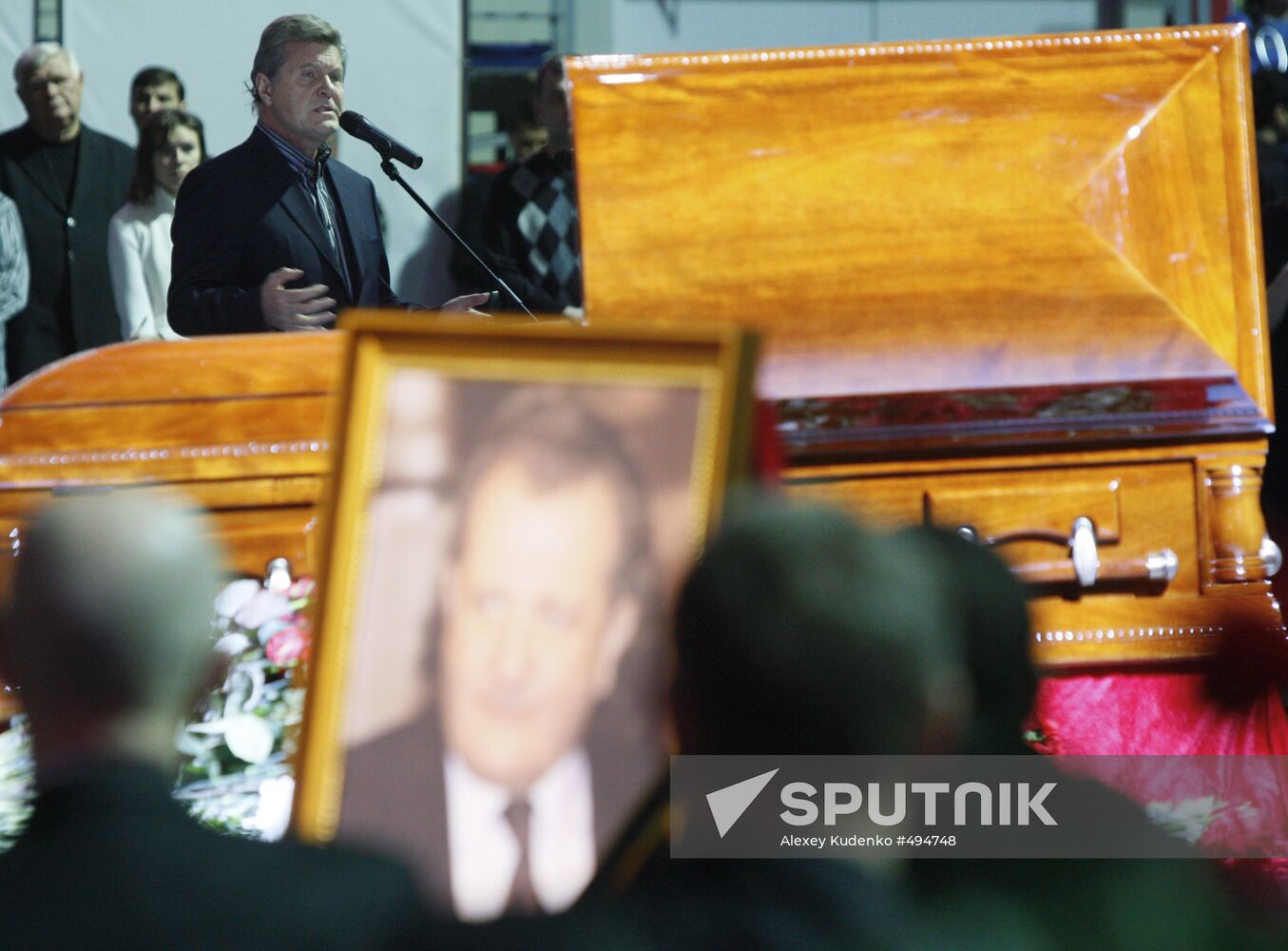 Shabtai von Kalmanovich funeral ceremony in Vidnoye