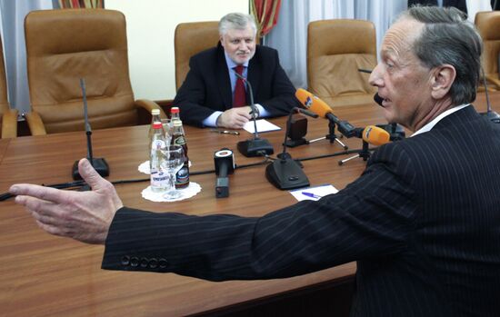 Sergei Mironov meets with Mikhail Zadornov